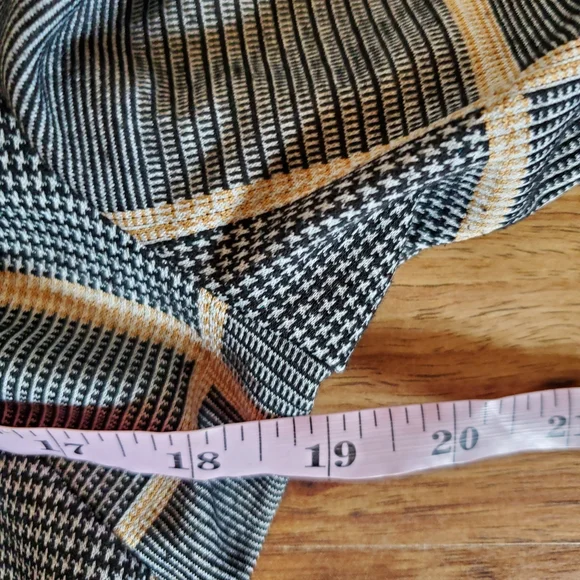 Liz  Claiborne Size 8 Midi Dress - Picture 5 of 6